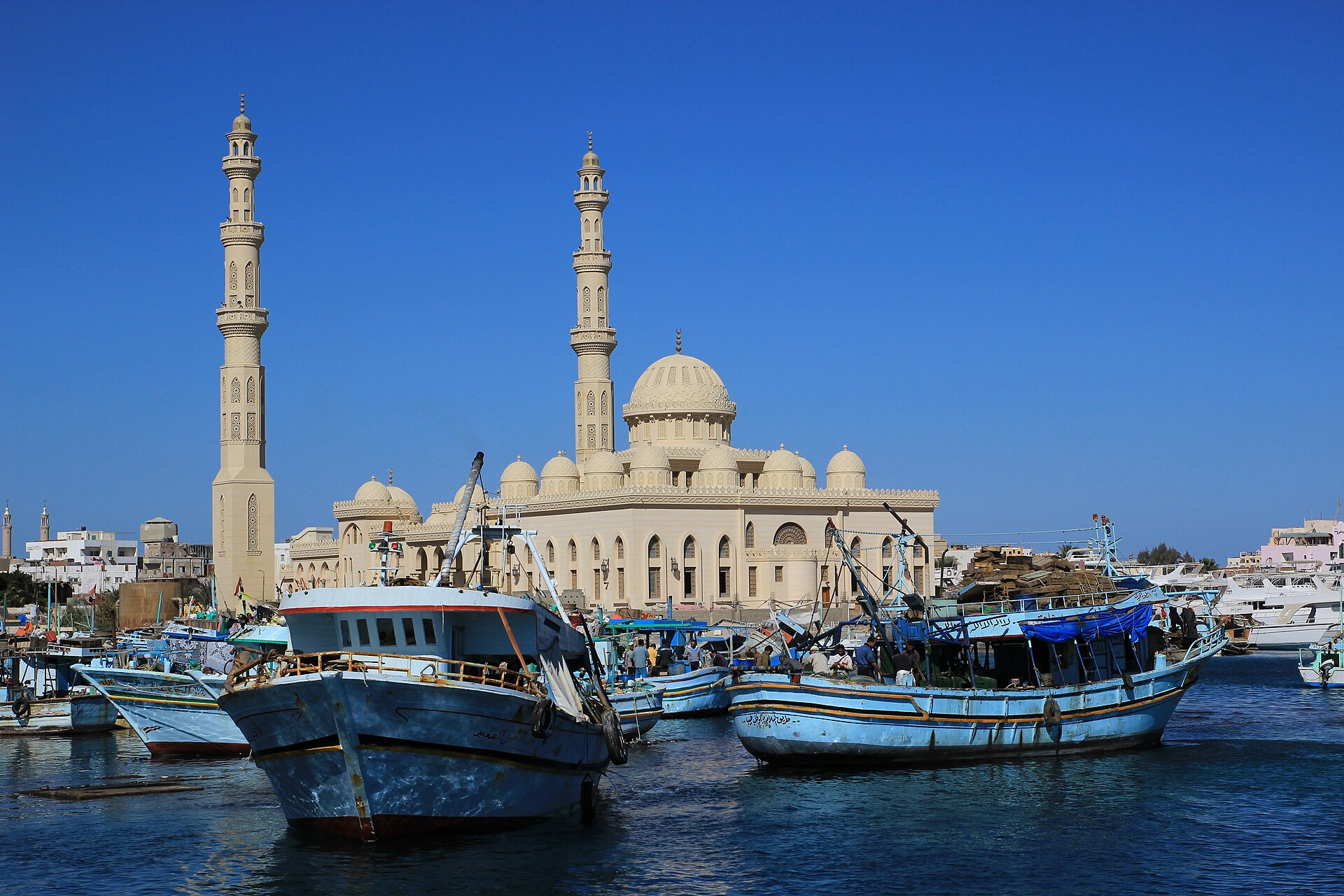 Vom Flughafen Hurghada zu Ihrem Hotel ohne Taxistress